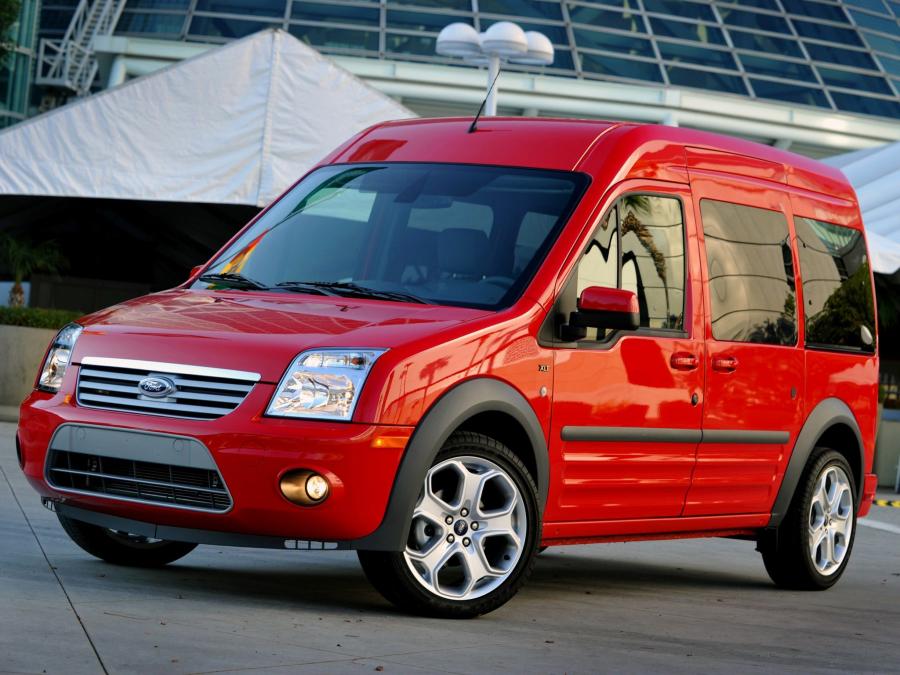  Ford Transit Connect XLT Premium Wagon 2010 года  (фото 3 из 3)